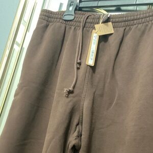 SKIMS Espresso sweatpants